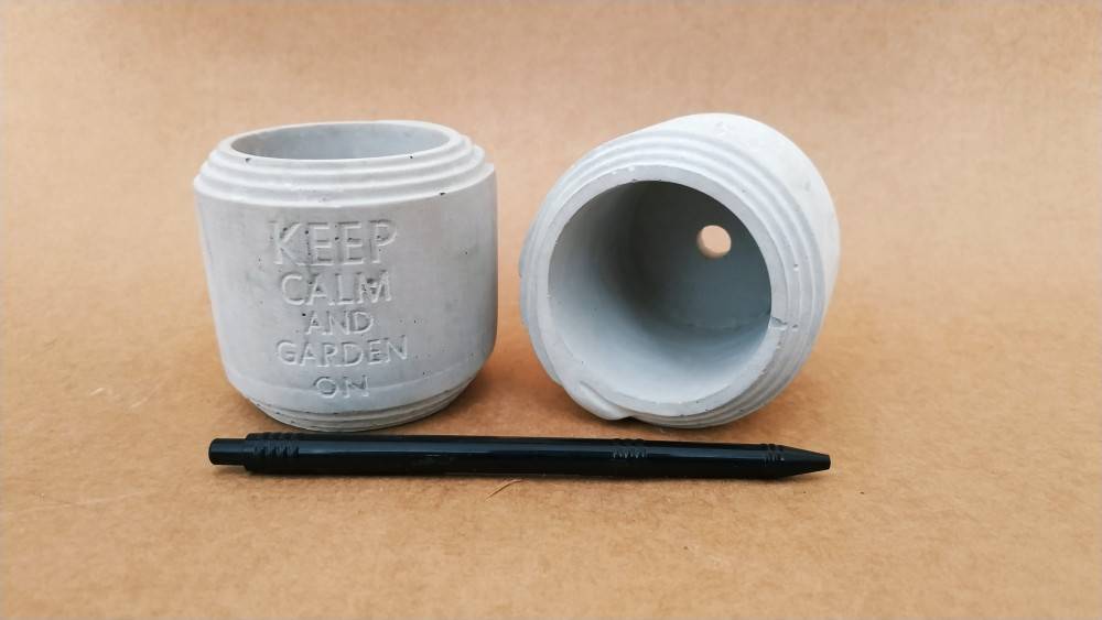 Keep Calm & Garden On Planter IMG # 1