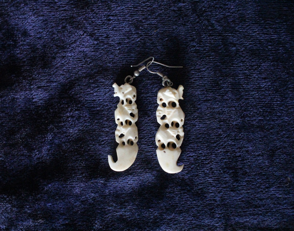 Camel bone Ear rings IMG # 5580