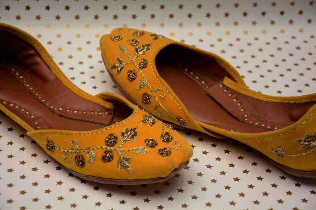 Yellow Velvet