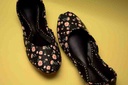 Floral Print Design Khussa