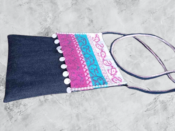 Mobile Pouch