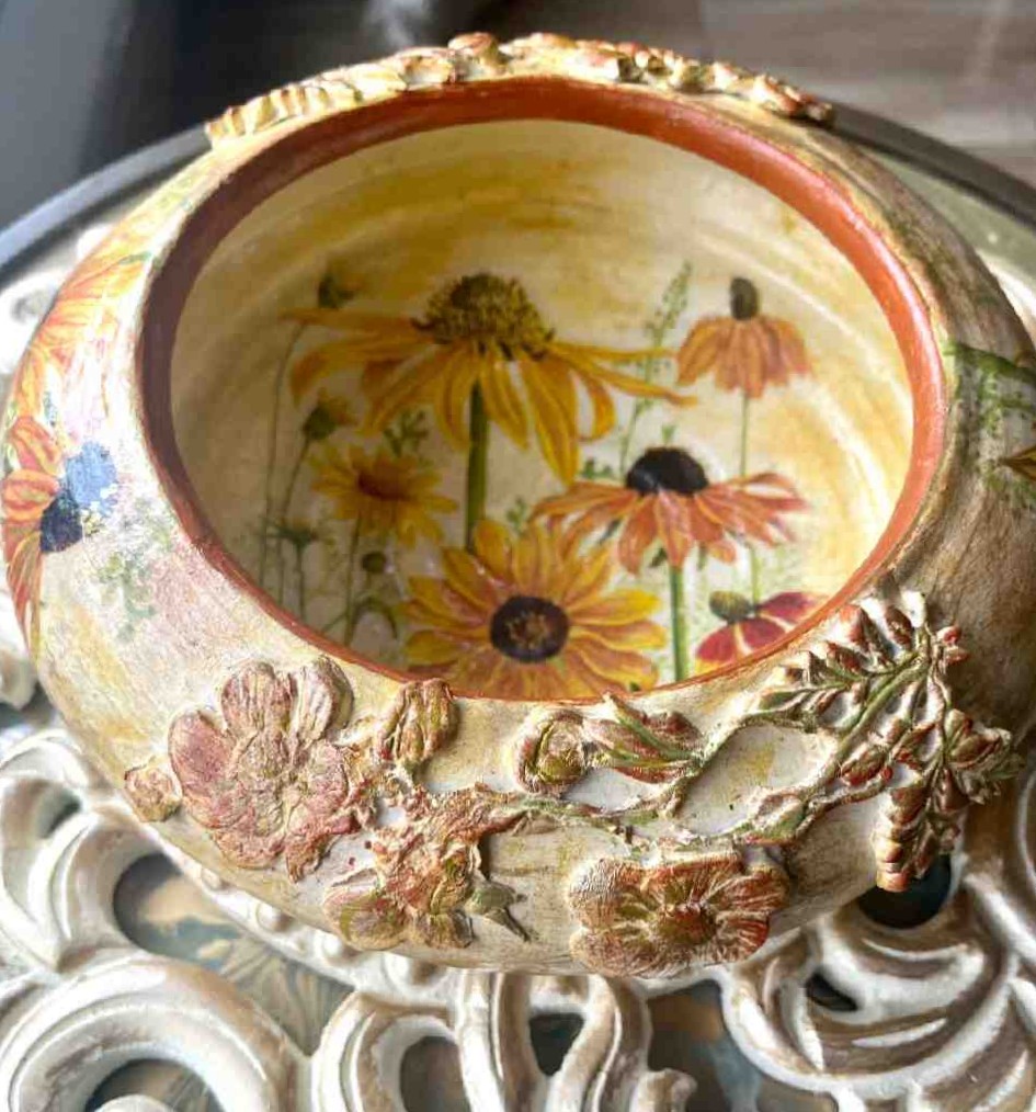 handcrafted pottery 