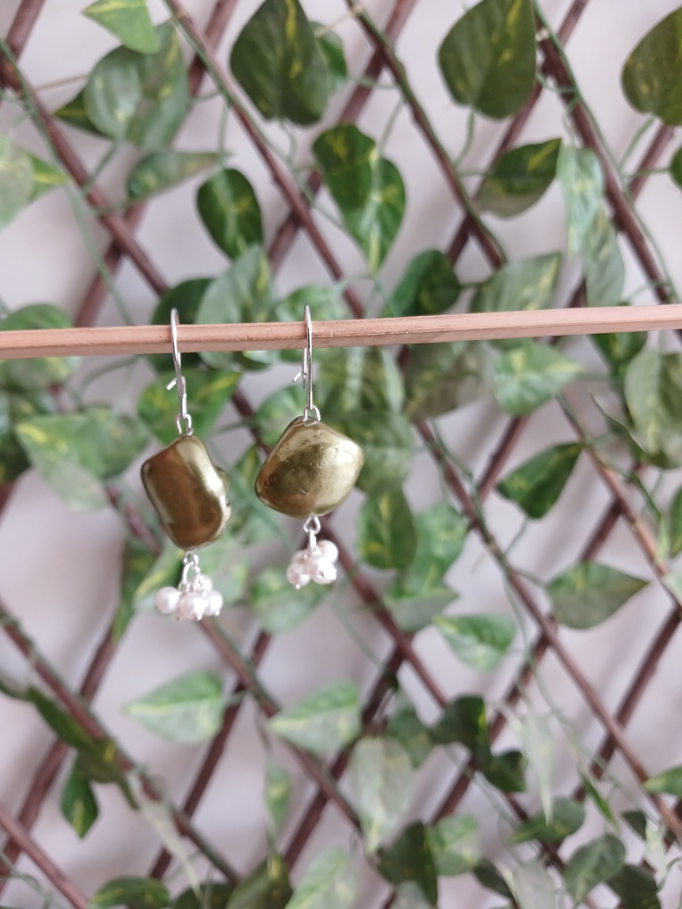 Pearl earrings