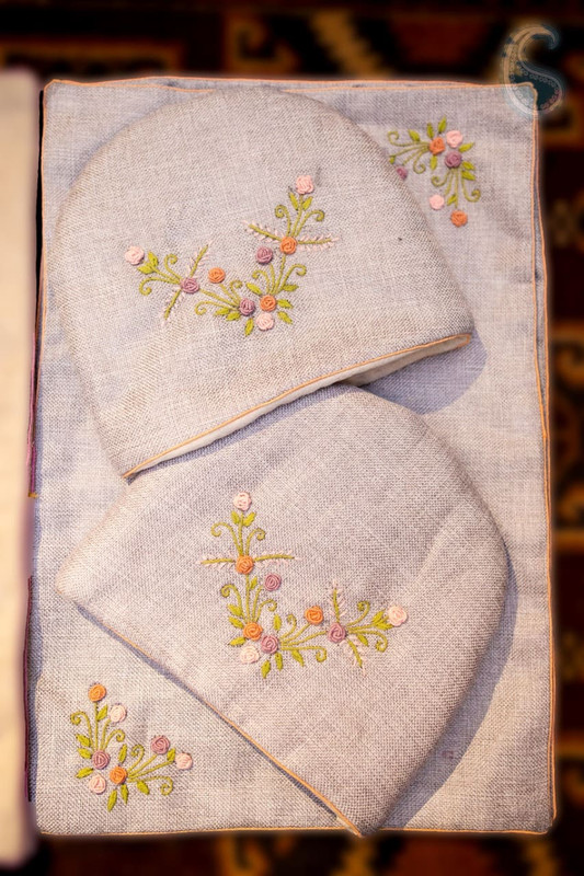 TC-6 Grey Jacquard Tea Cozies and Tray Mats Set