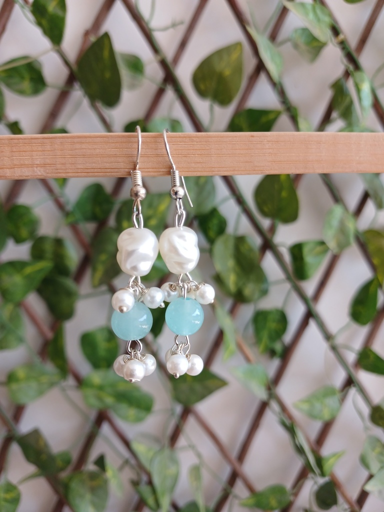 TRENDY EARRINGS