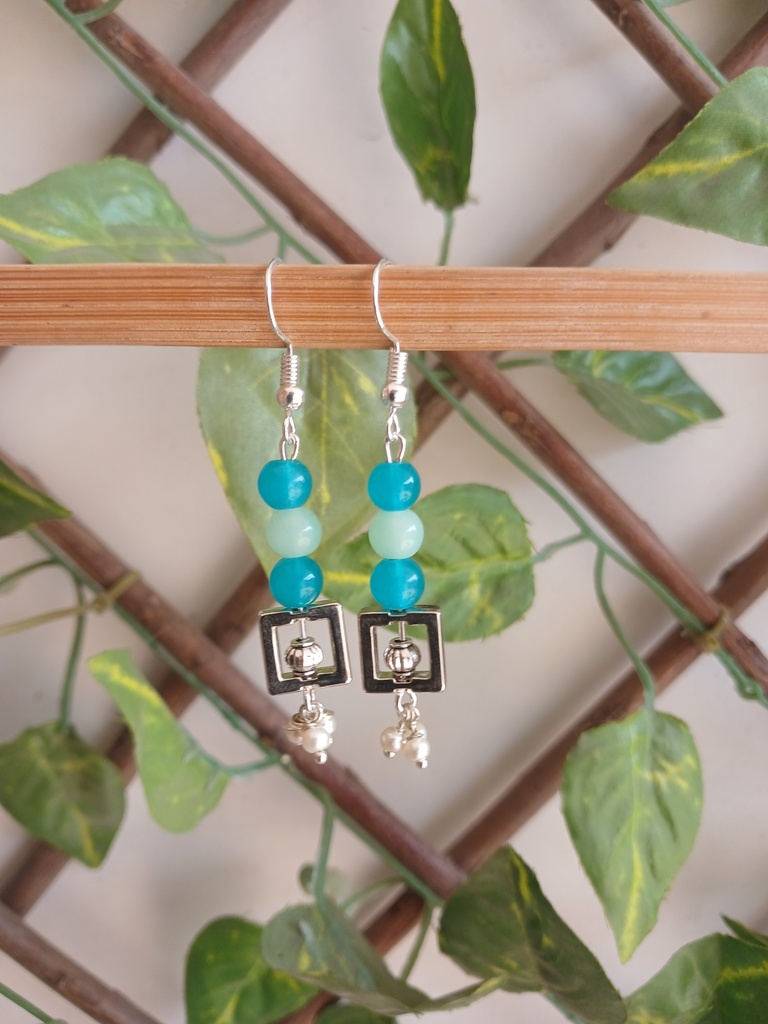 TRENDY EARRINGS