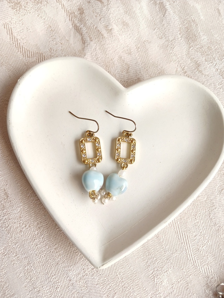 TRENDY EARRINGS