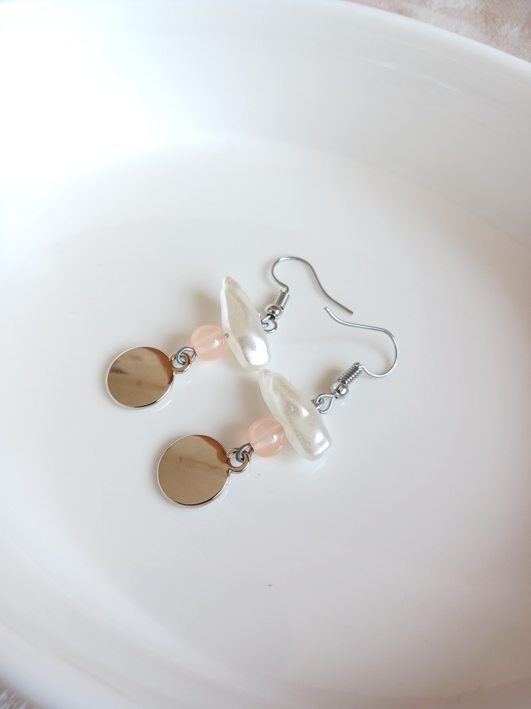 TRENDY EARRINGS
