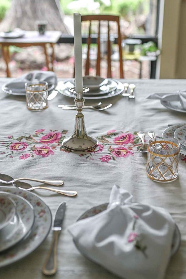 Crochet with Tarkashi Dining Table Cover