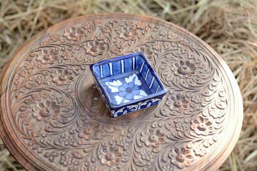 [PK0363-CF-BPO-026304] Blue Pottery Square Shaped Butter Cup