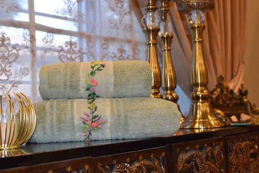 [VC-EG-T-15] T-15 Green Towels Set of 2