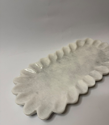 [VC-NUQ-NQMFLOG127] White Marble Flower Shaped Rectangular Tray – Big