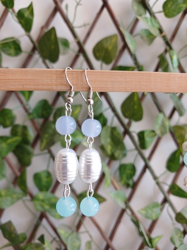 TRENDY EARRINGS