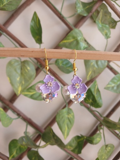 TRENDY EARRINGS