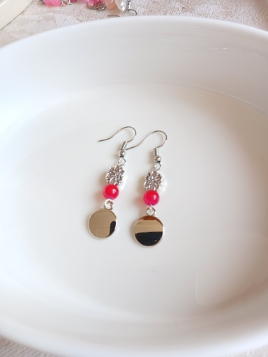 Trendy earrings