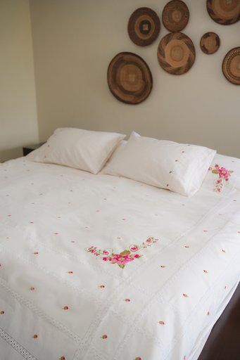 [1.BC.26] Tarkashi Bloom Bed Sheet