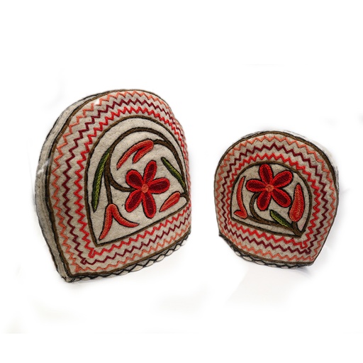 [PK0893-HM-GEN-005055]  Hand Embroidered Tea Cozy set